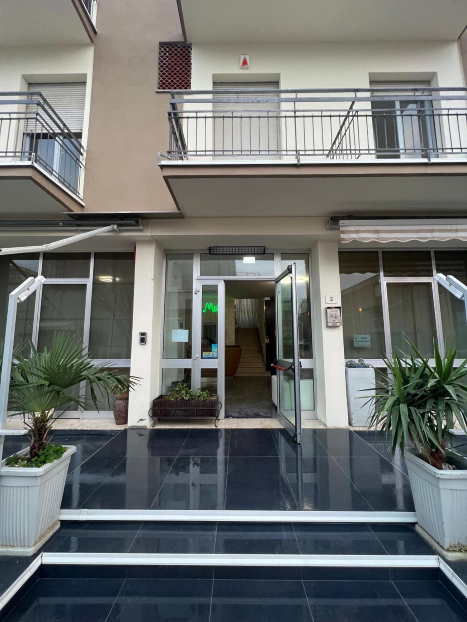 Hotel Miro Rimini Extérieur photo
